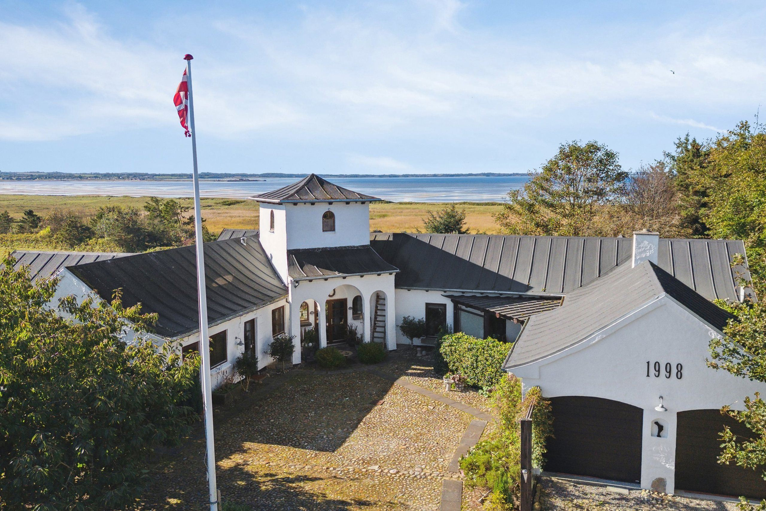 Er Vindelevgård 222 i Vinderup drømmehjemmet? Se de dyreste boliger til salg nu for op til 3,2  mio. kroner