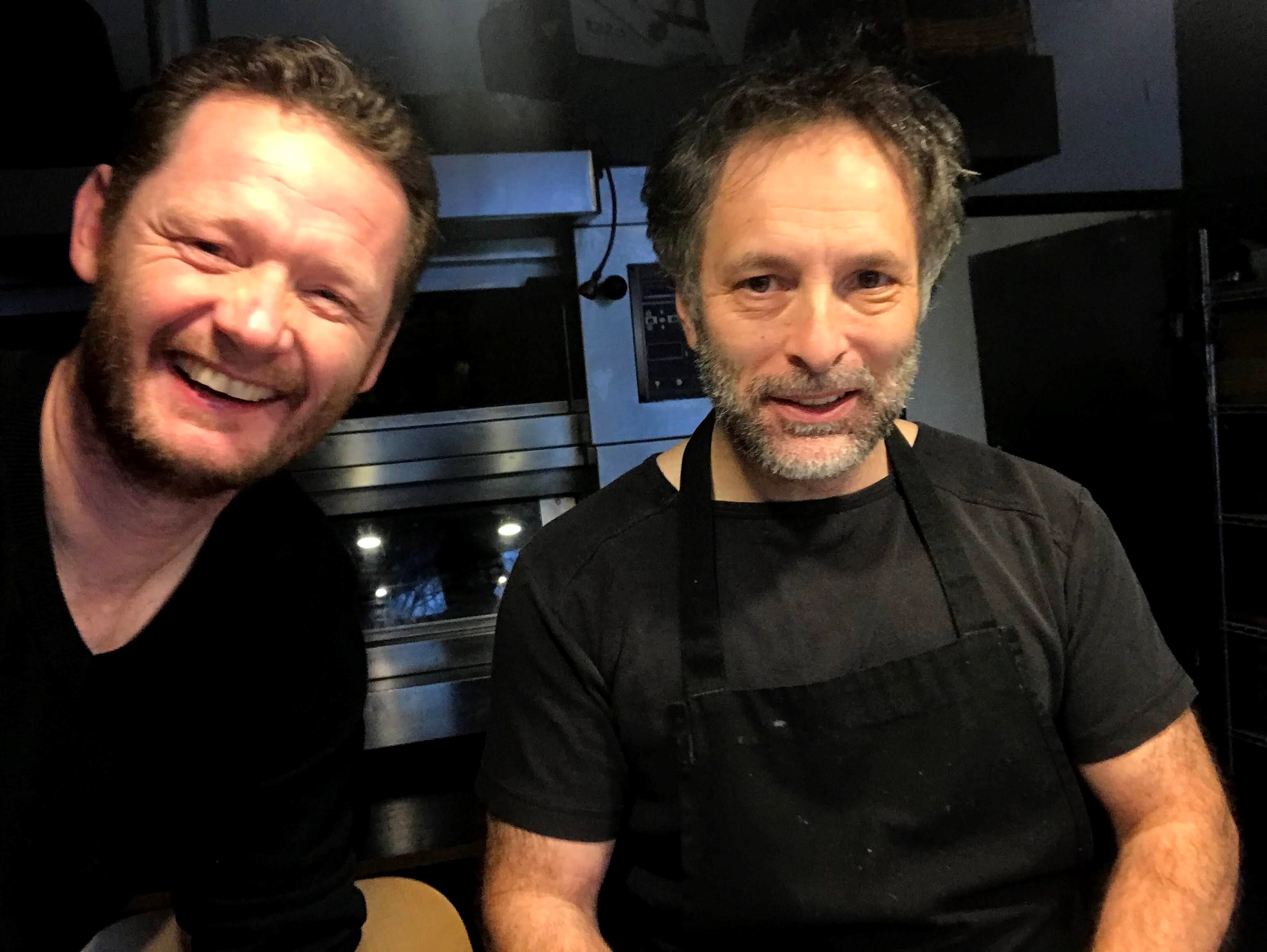 Hold dig opdateret på lokale nyheder fra sociale medier