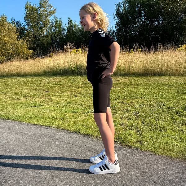 Sportigan Hadsund tilbyder adidas sneakers til børn til medlemspris