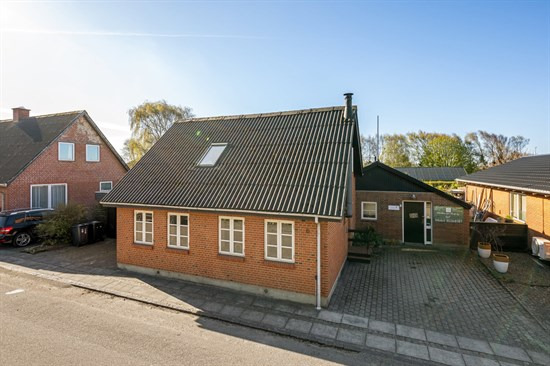 Søndervig Landevej 22 er til salg for kun 575.000 kr.: Se de billigste boliger til salg i Ringkøbing her