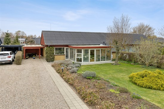 Tjørnevej 5 og 1 anden boliger er kommet til salg denne uge i Svinninge - se boligerne her.