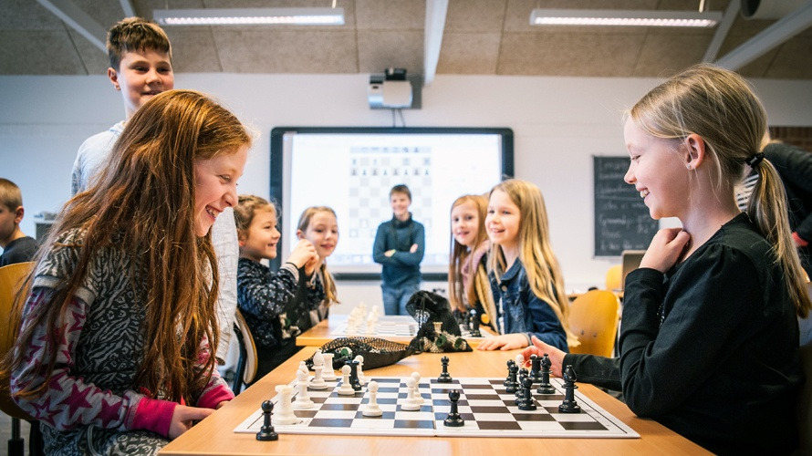 Holstebro elever styrker fællesskab og trivsel med Skolernes Skakdag
