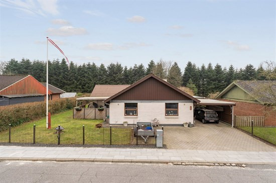 Pris sat ned med 100.000 kr. på Thorsvej 9