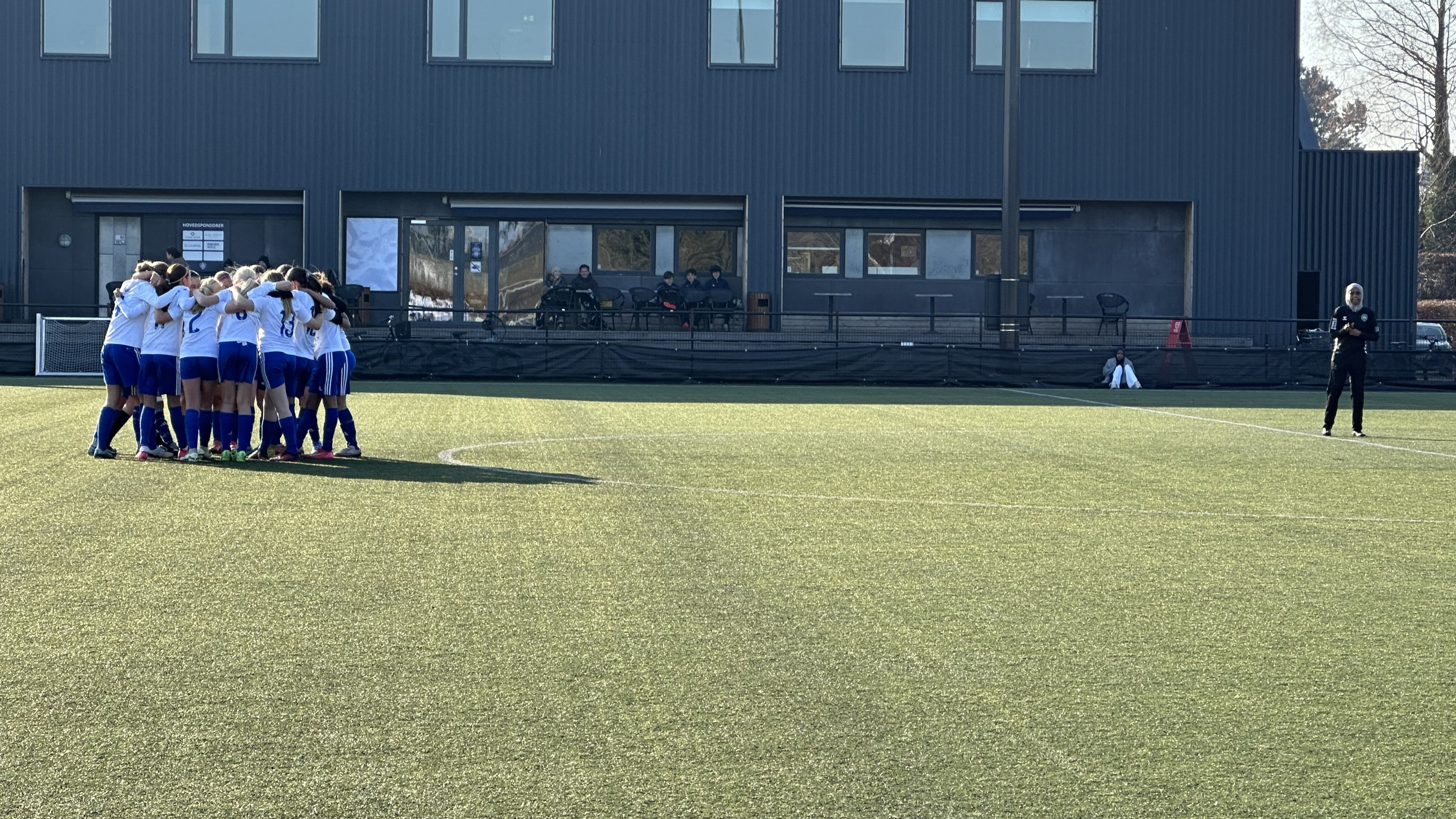 HIK 2 styrker mesterskabschancer med vigtig sejr over Fix