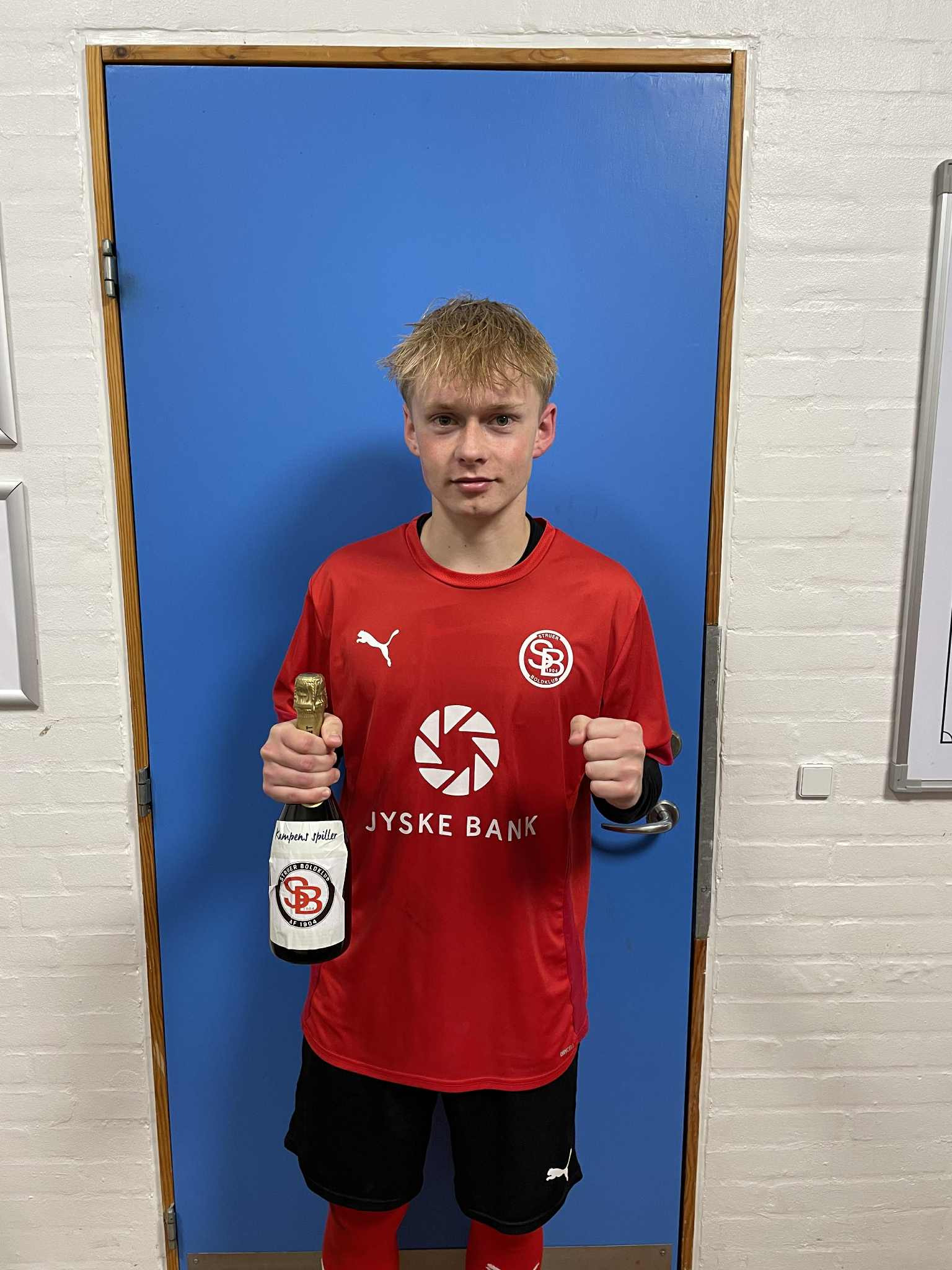 Astrup og Kevin sikrer Struer en dramatisk sejr over Team Tangen