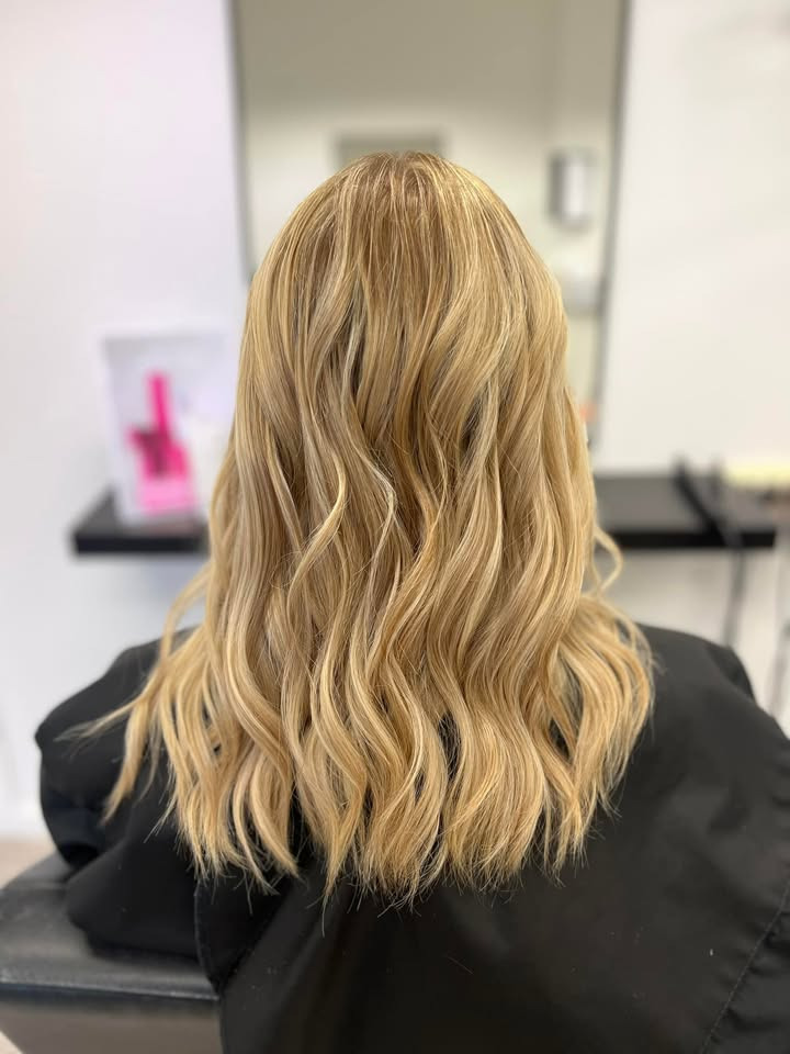 KARMA Frisør & Skønhedsklinik skaber naturligt look med babylights