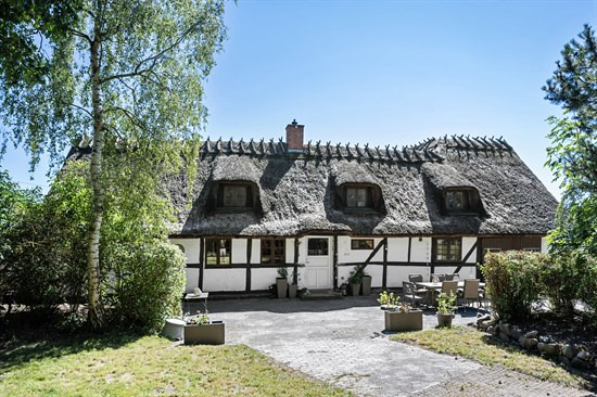 Skovvangsvej 15 er til salg for kun 395.000 kr.: Se de billigste boliger til salg i Herlufmagle her