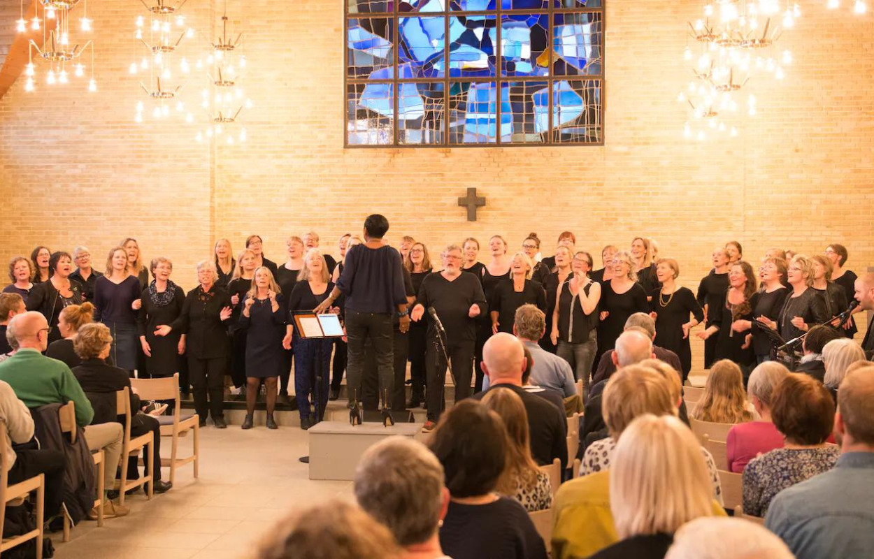 Oplev sommerkoncert med Fredens Gospelkor i Fredenskirken