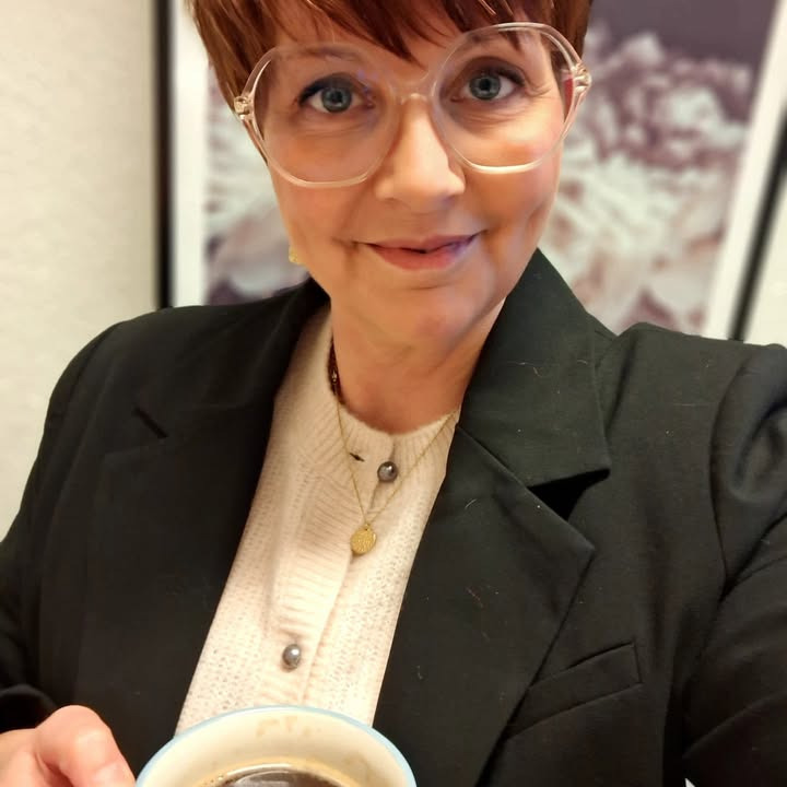 Lux By Jakobsen fejrer forår med bløde nuancer og åbent til kl. 17.00 tirsdag