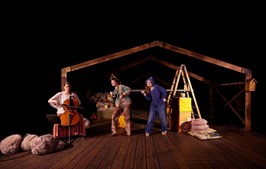 Premiere på "Maja og den magiske sofa" hos Operaen i Midten i weekenden
