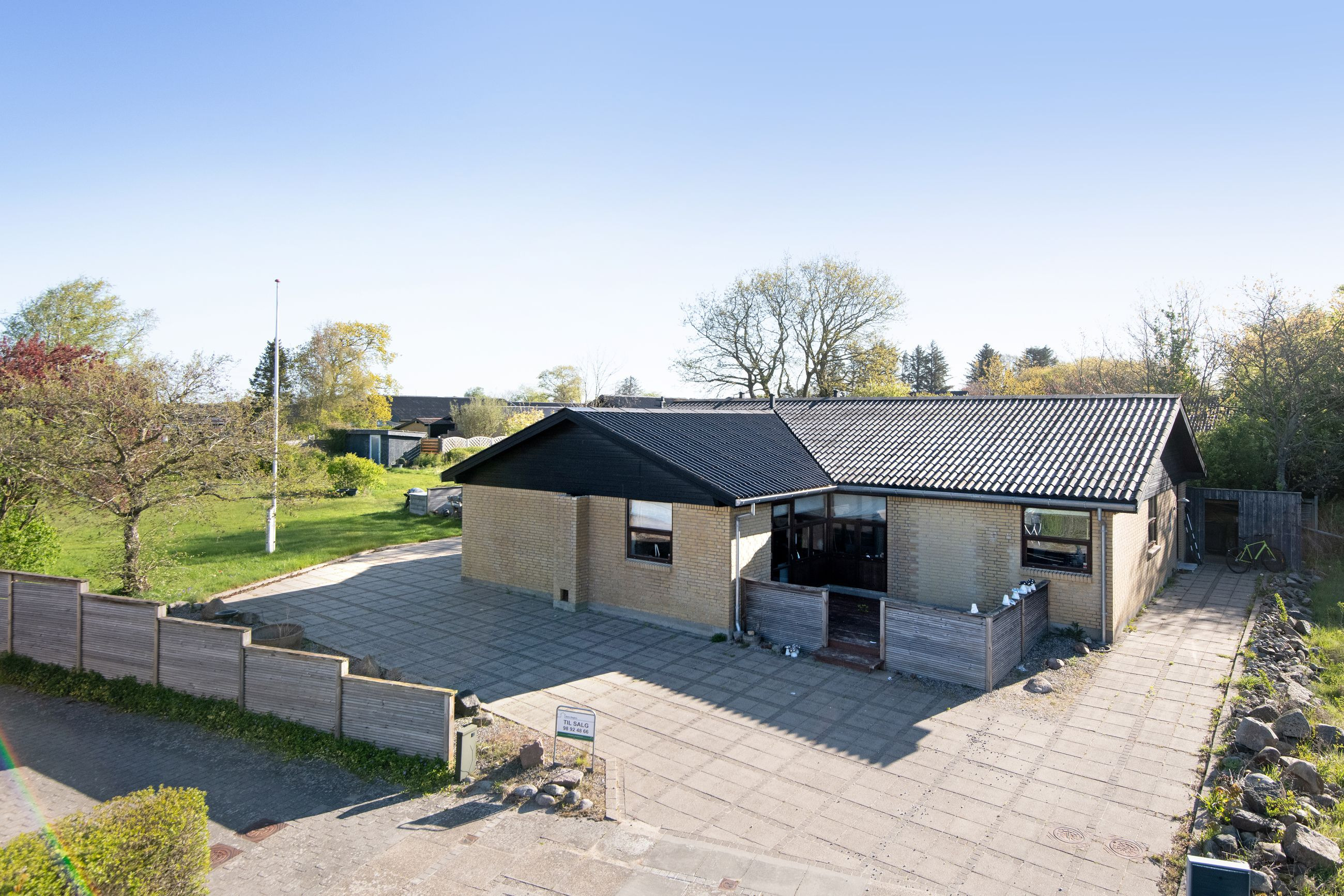 Særdeles velbeliggende og solid villa i Ulvegravene