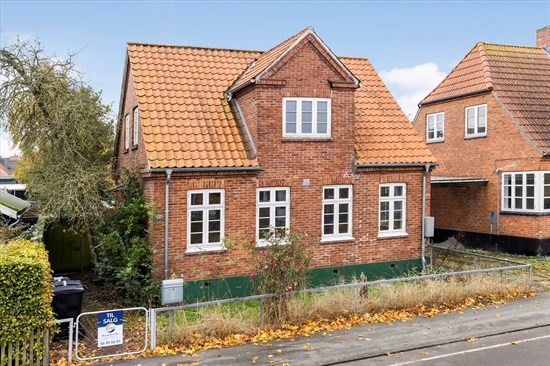 Bolig til salg for 450.000 kroner - se hvad der ellers er til salg i Bornholm Kommune