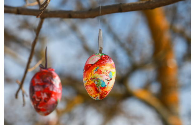 Børnene står for byens påskepynt