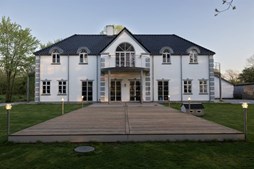 Eksklusiv bolig for 11.295.000 kr er netop kommet til salg i Vamdrup - Se den og de dyreste boliger her