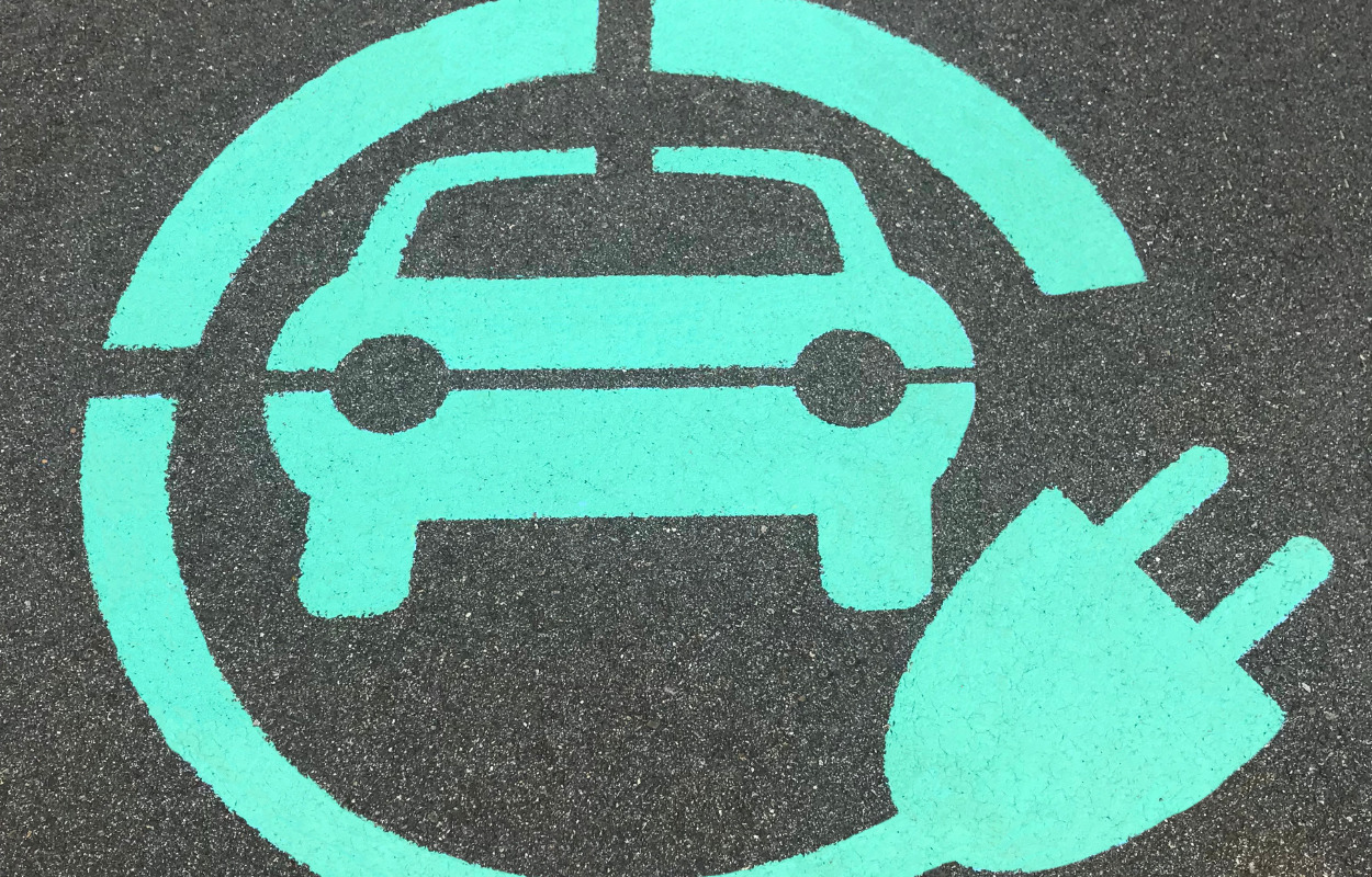 Borgmester i Løkken maner rygter i jorden