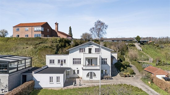 Top 6 over dyreste boliger til salg i Kalundborg. Priser op til 9.995.000 kr