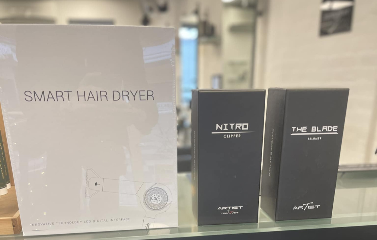 Juletilbud hos Brink's - spar momsen på føntørre og klippemaskiner!