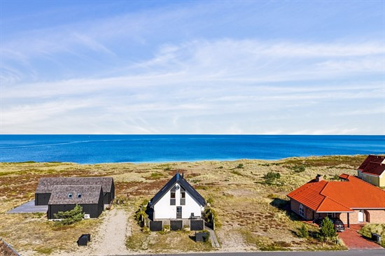 Top 6 over dyreste boliger til salg i Læsø. Priser op til 3.295.000 kr