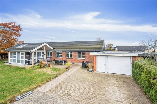 Til salg hos home Brønderslev: Havørnens Vænge 1, 9700 Brønderslev