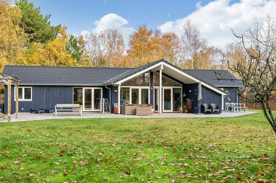 Top 6 over dyreste boliger til salg i Højby. Priser op til 9.500.000 kr