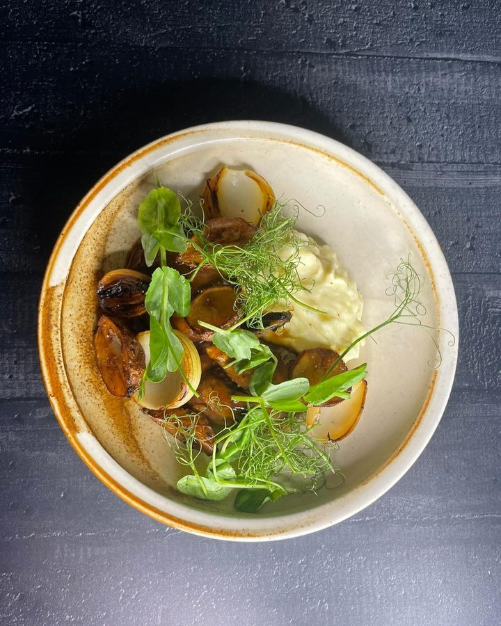 Madværket ApS præsenterer månedens hovedret: Ølbraiseret svinekæber