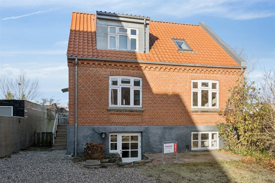 Nørregade 7 og 1 anden boliger er kommet til salg denne uge i Nibe - se boligerne her.