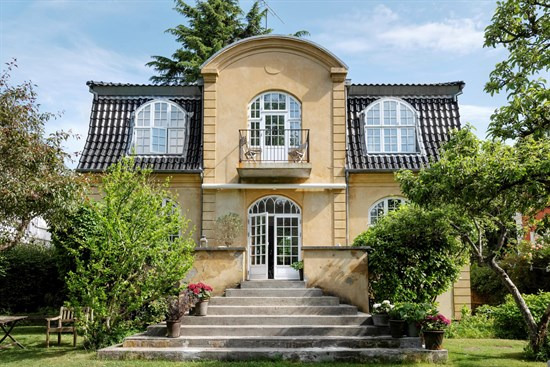 Pris sat ned med 1.020.000 kr. på Ehlersvej 32