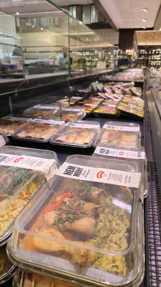 Meny Klarup tilbyder frisklavede anretninger i delikatessen