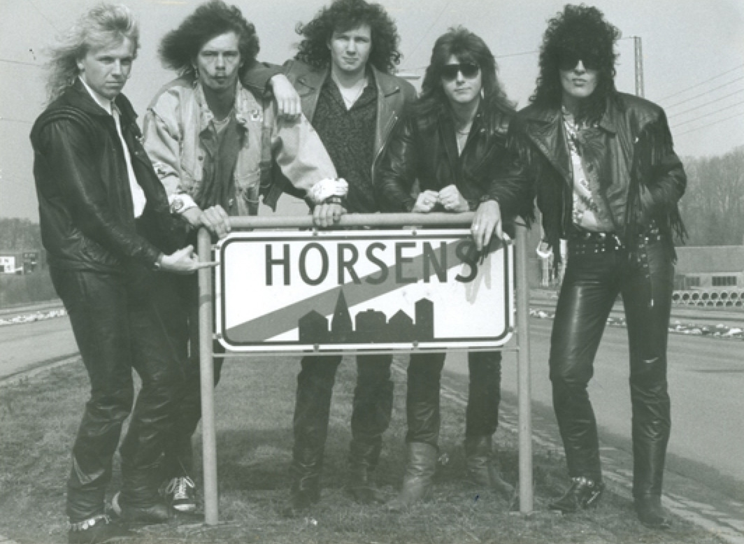 Danske heavy-legender fylder 40 og fejres med udstilling på Horsens Museum