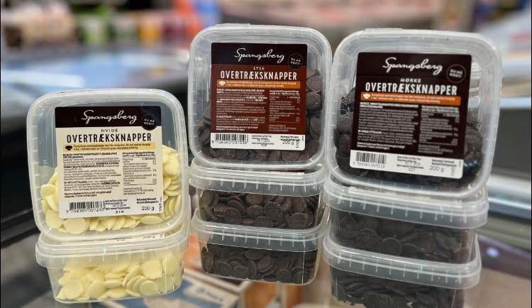 Min Købmand Øster Bjerregrav tilbyder Spangsberg overtræksknapper til kun 24 kr.