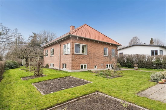 Top 6 over dyreste boliger til salg i Åbyhøj. Priser op til 8.098.000 kr