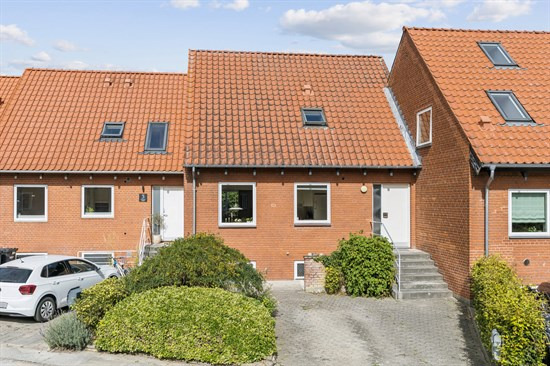Alsvej 5 og 2 andre boliger er kommet til salg denne uge i Risskov - se boligerne her.