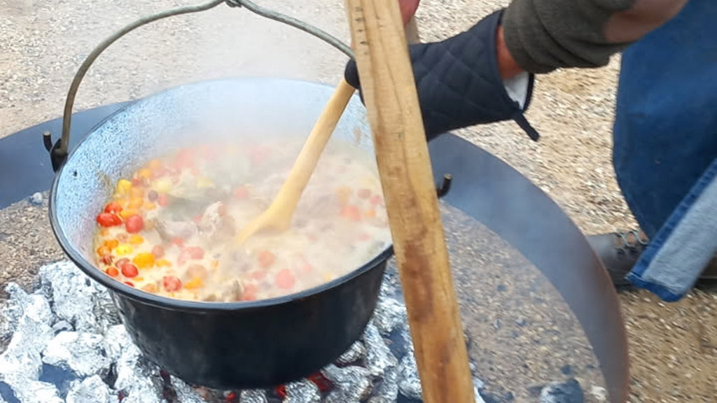 Mad over bål i Snøde Orangeri: En hyggelig dag for hele familien