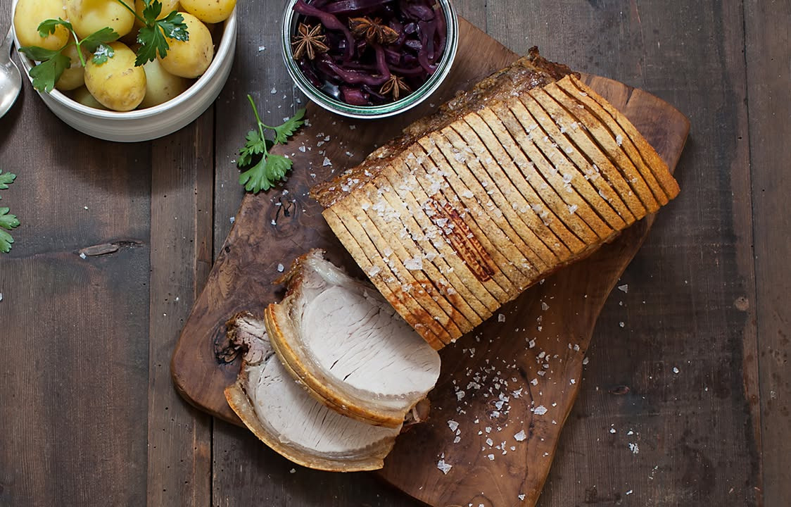 Frederiksberg Kødforsyning v/Christian Rytter Sørensen tilbyder flæskesteg til dagens ret fredag