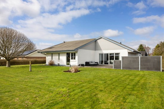 Kornvang 13 og 1 anden boliger er kommet til salg denne uge i Toftlund - se boligerne her.