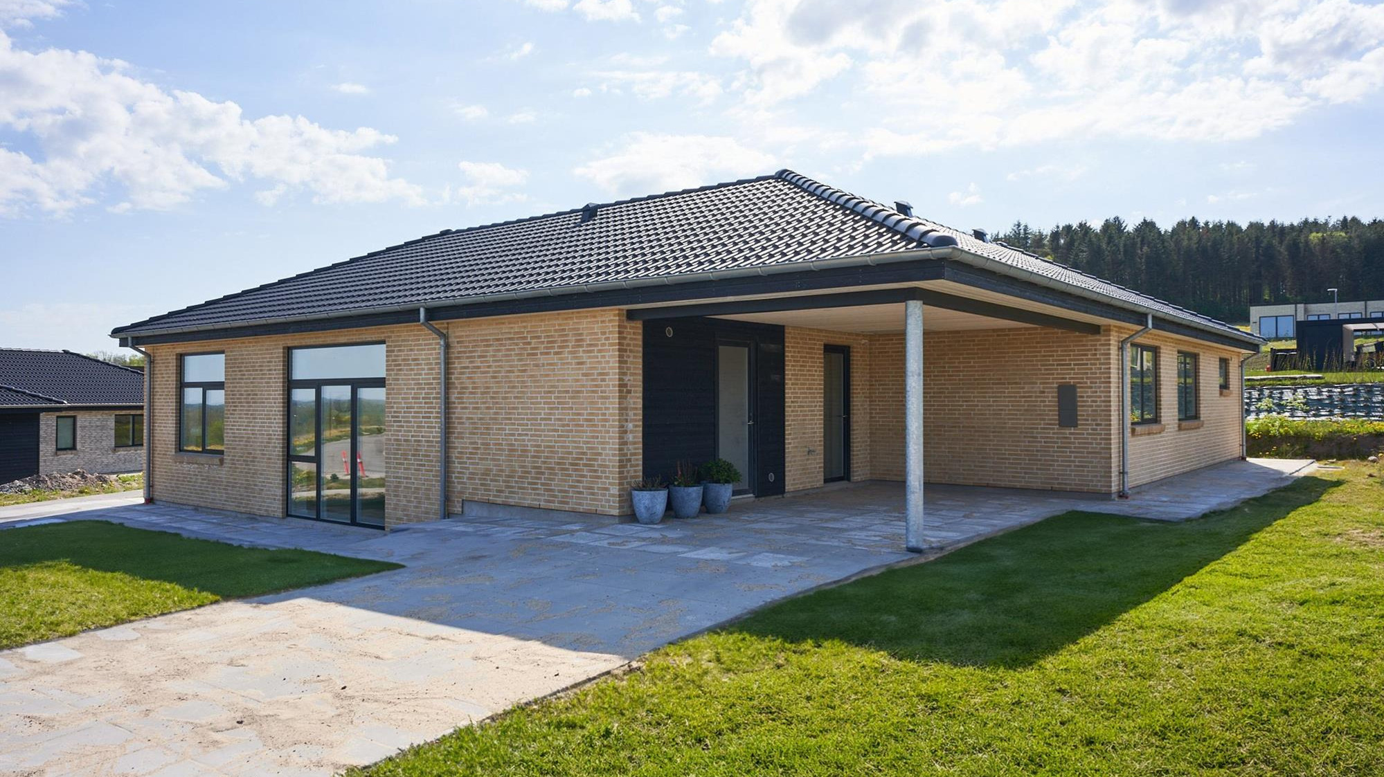 Til salg hos Ejendomsmæglerne Hansen & Thoft: Attraktiv beliggenhed på toppen af Storvorde