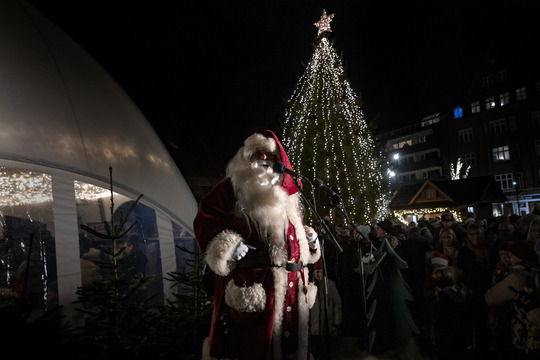 Prøv den nye jule-skattejagt og vind et besøg af julemanden: Her er Horsens’ store juleprogram
