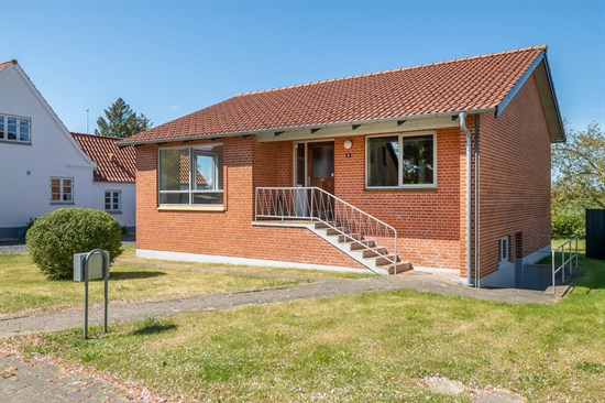 Til salg hos Estate Boligmægleren Tårs: Indflytningsklar villa med den skønneste udsigt