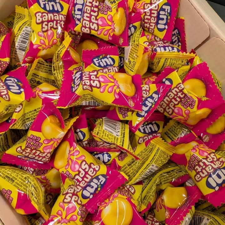 SuperBrugsen Hammerum tilbyder tyggegummi kugler med smag af banana split til kampagnepris