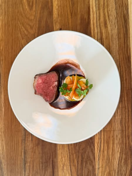 A Hereford Beefstouw præsenterer deres 3-retters SMUK-menu til festivalgæster