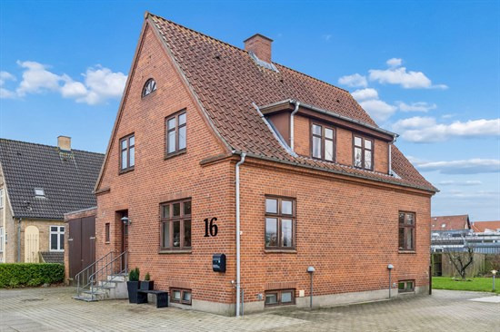 Til salg hos Nybolig Hjørring v/Morten Hove: Murermestervilla centralt i Hjørring