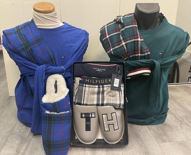 Sir Brian præsenterer nye Tommy Hilfiger pyjamassæt fra 799,-