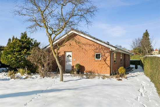 Poul Helgesens Vej 21 og 1 anden boliger er kommet til salg denne uge i Viby J - se boligerne her.