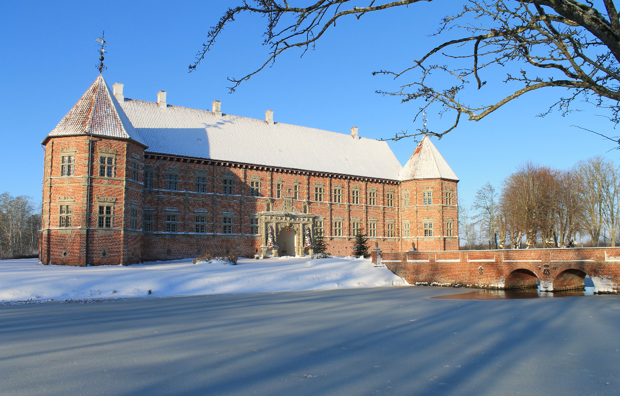 Oplev smagen og duften af jul til årets julemarked på Voergaard Slot 