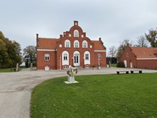 Udforsk Lucie Ries keramik på CLAY Keramikmuseum