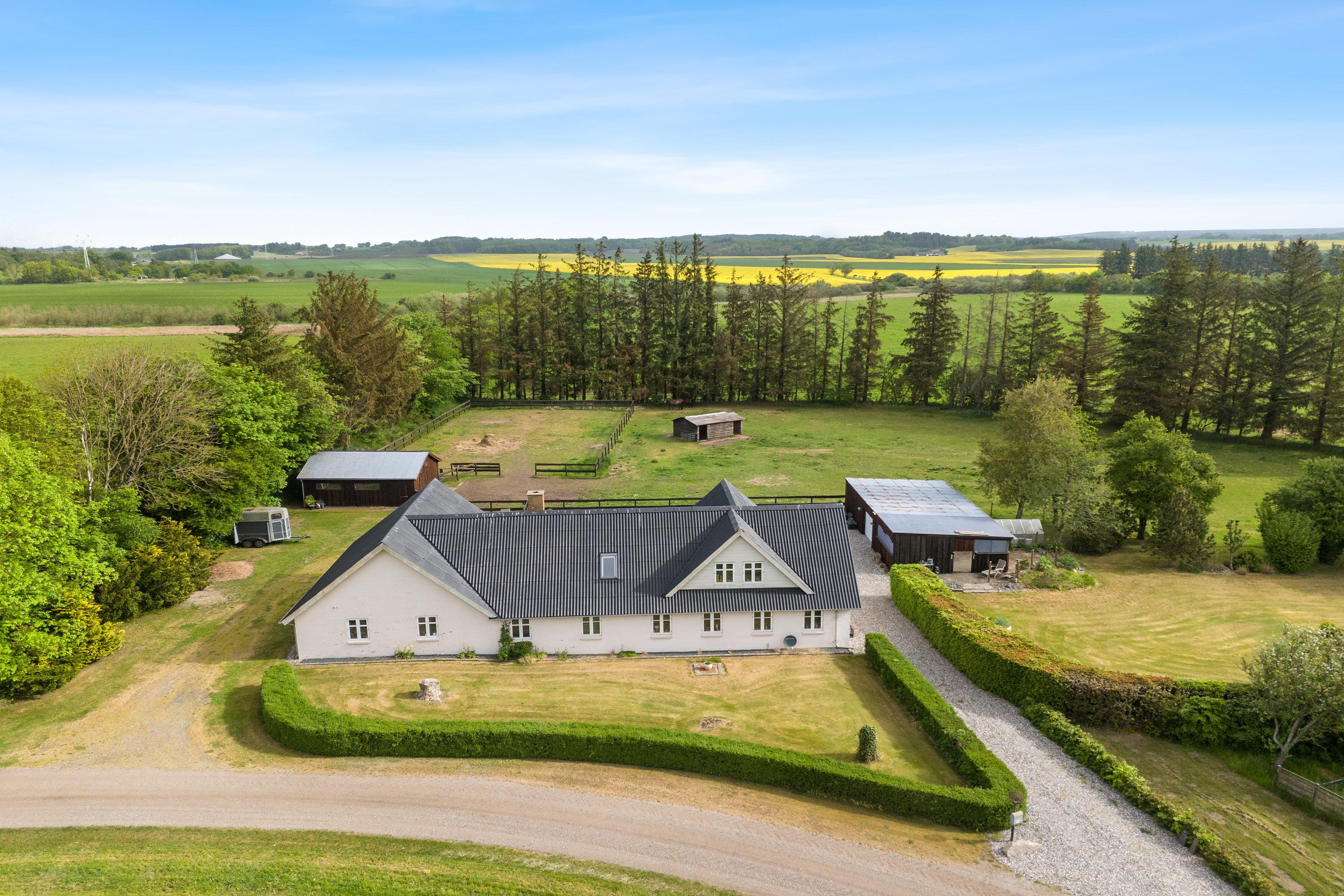 Solvang – charmerende ejendom med naturskøn beliggenhed