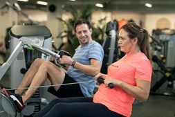 Succes med sprit-selv-koncept: LOOP Fitness åbner syv nye centre