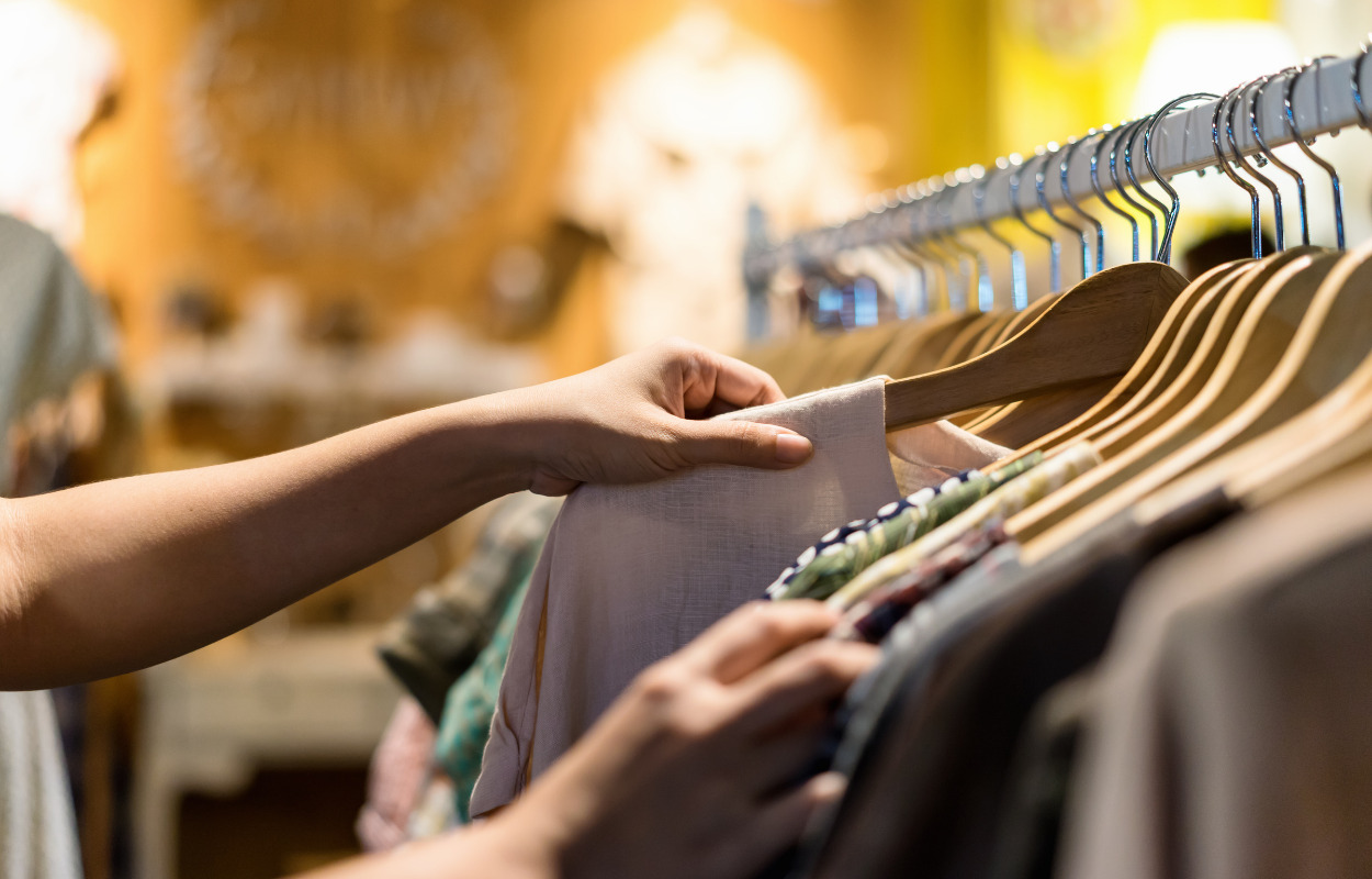 Genbrugsguld: Find dit klimavenlige yndlingstøj i genbrugsbutikken
