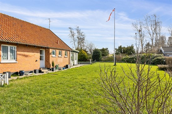 Jorløsevej 3 er til salg for kun 695.000 kr.: Se de billigste boliger til salg i Svebølle her