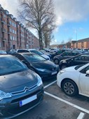 Aalborg justerer parkeringsregulering i Ø-gadekvarteret for at understøtte erhvervslivet